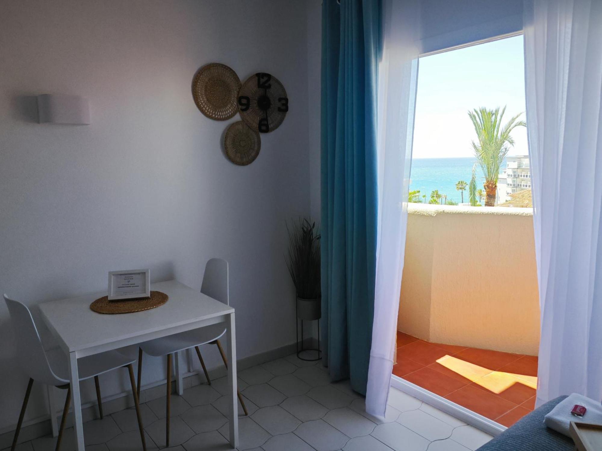 Benalbeach Casa Kito Costa 1ª Linea De Playa Benalmádena Exterior photo
